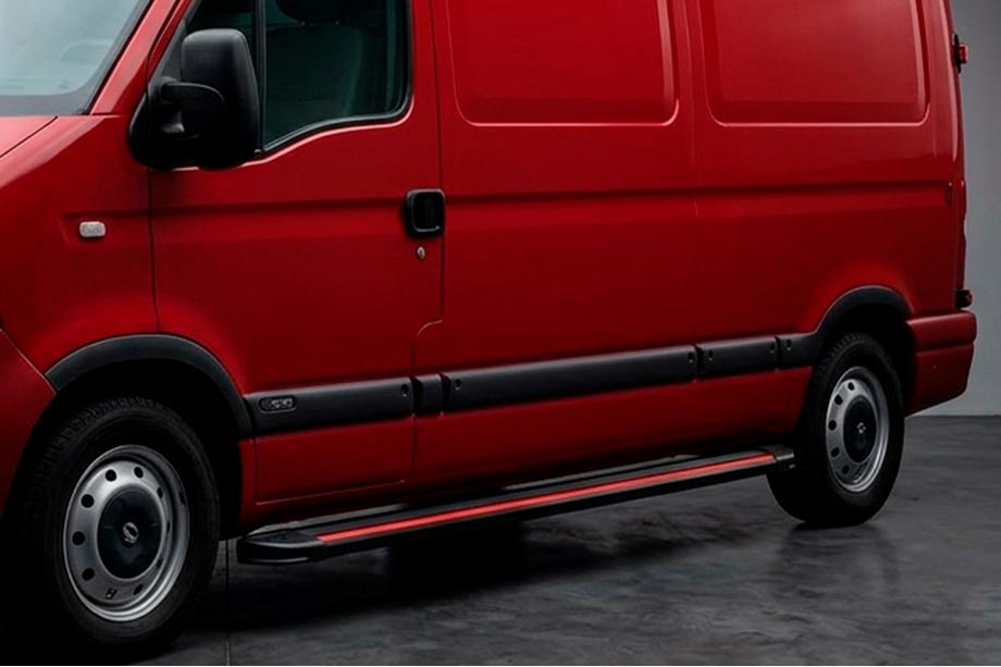Renault Master 1998-2010 гг. Боковые Подножки Maya Red (2 шт., Алюминий) Image