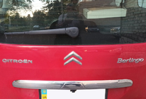 Citroen Berlingo 2008-2018 гг. Хромированная накладка над номером (нержавейка) фото 1