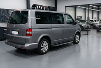 Volkswagen T5 Transporter 2003-2010 гг. Боковые пороги Bosphorus Grey (2 шт., алюминий) Короткая База фото 1