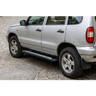 Боковые пороги New Vision Black (2 шт., алюминий) Chevrolet Niva 1998-2020 гг. фото 1