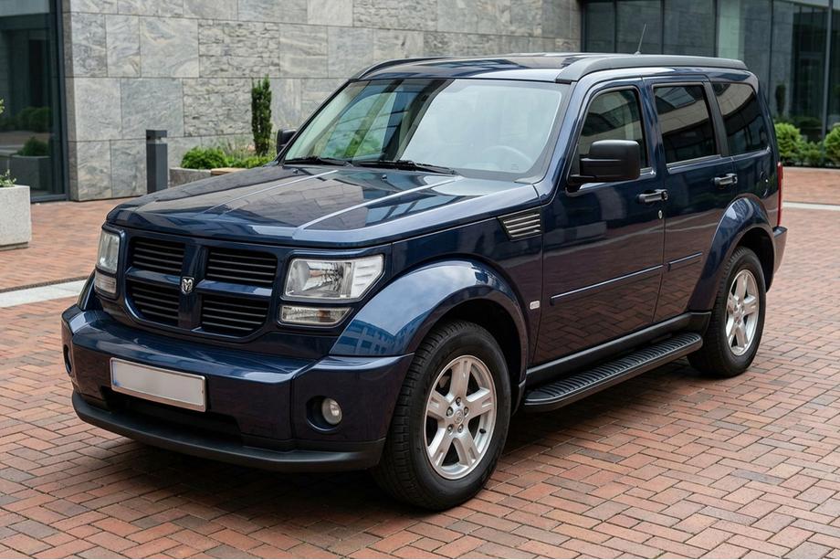 Dodge Nitro 2006-2011 гг. Боковые Подножки Tayga Black (2 шт., Алюминий) Image