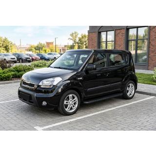Боковые Подножки Tayga Black (2 шт., Алюминий) Kia Soul I 2008-2013 гг. фото 1