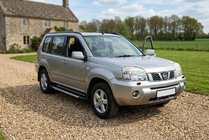 Nissan X-trail T30 2002-2007 гг. Боковые пороги RedLine V1 (2 шт., алюминий) фото 1