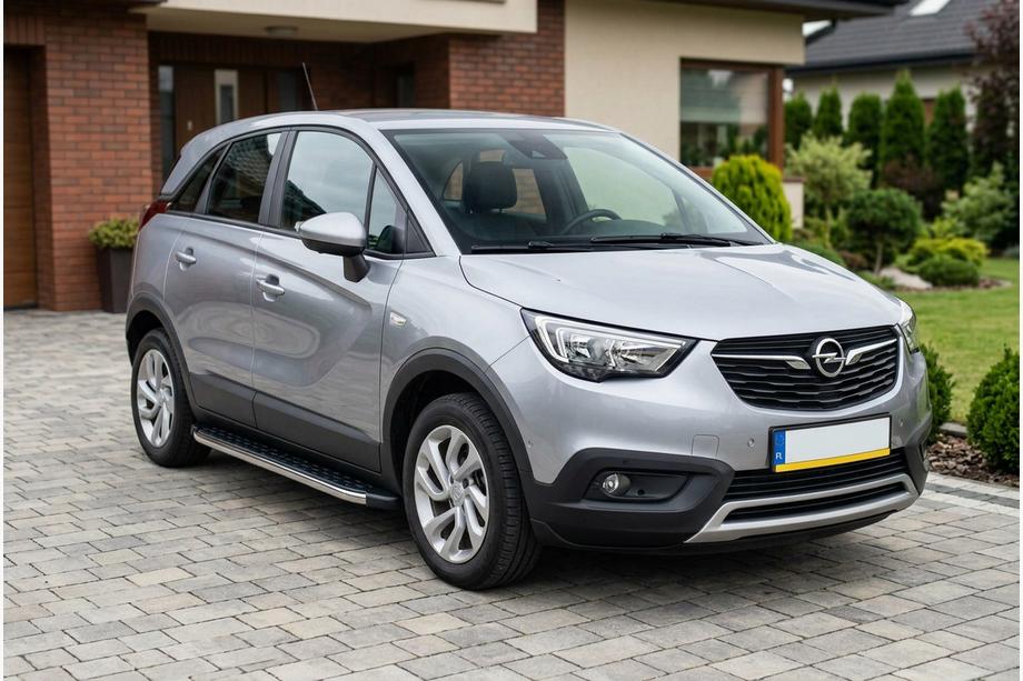 Opel Crossland X 2017-2024 гг. Боковые Подножки BlackLine (2 шт., Алюминий) Image