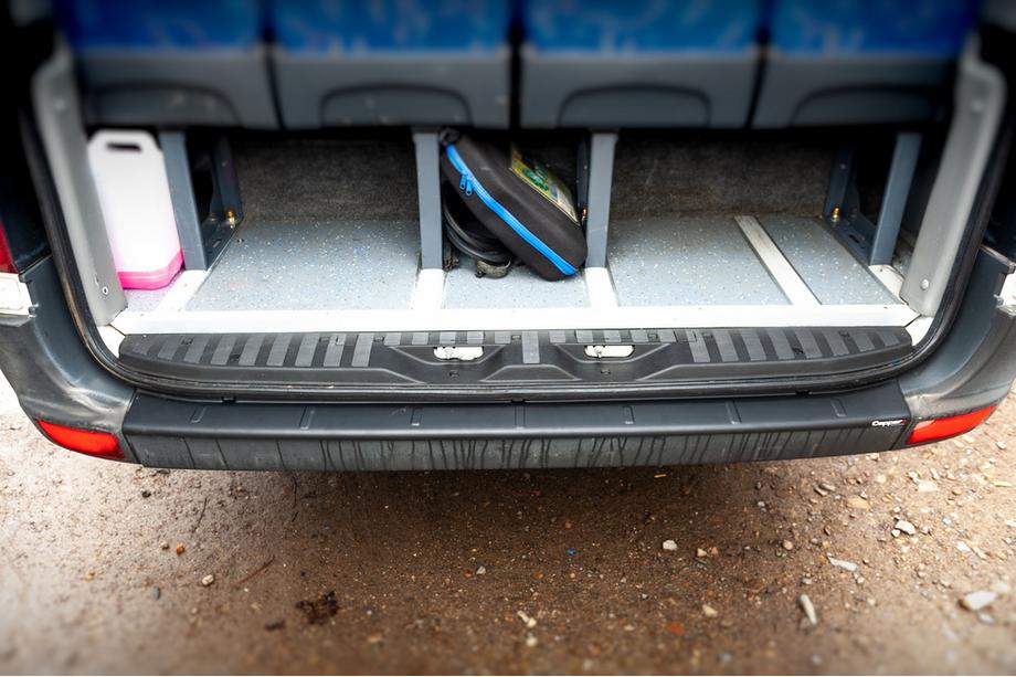 Volkswagen Crafter 2006-2016 гг. Накладка на задний бампер EuroCap (ABS) Image