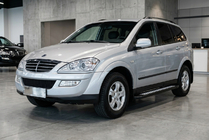 SsangYong Kyron 2005-2014 гг. Боковые пороги New Vision Black (2 шт., алюминий) фото 1