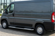 Peugeot Boxer 2006-2025 гг. Боковые Подножки Tayga V2 (2 шт., Алюминий) фото 1