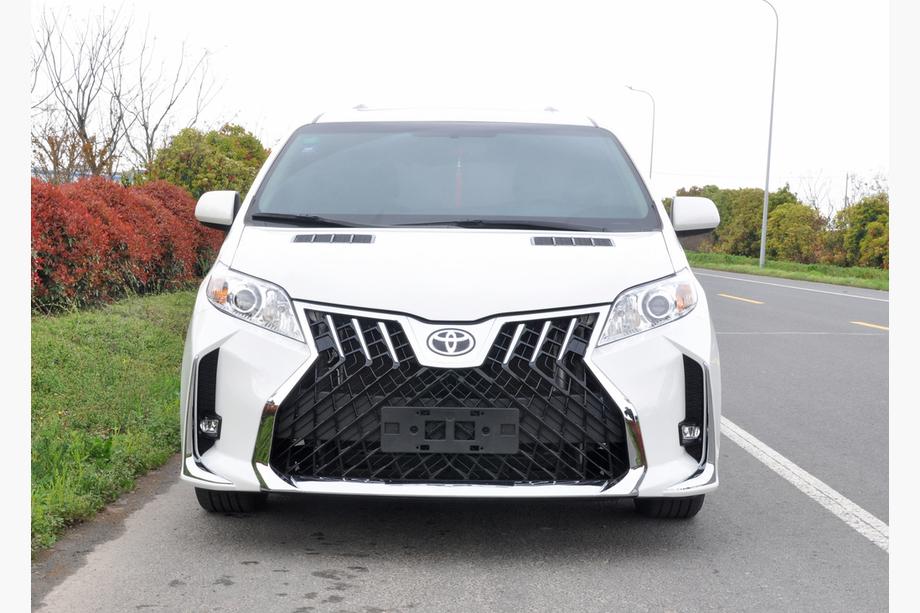 Toyota Sienna 2010-2020 гг. Полный обвес в стиле LM Image
