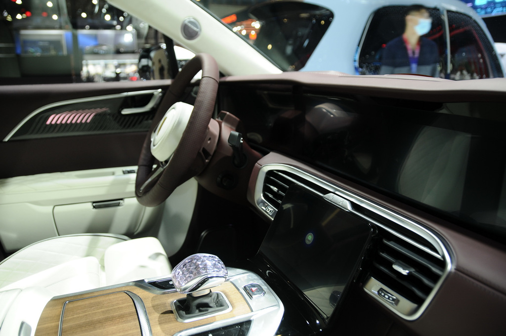 Hongqi E-HS9: электрический китайский аналог Rolls-Royce Cullinan