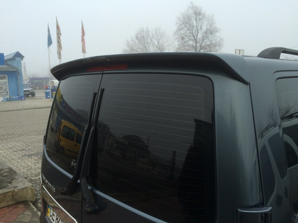 Спойлер на Volkswagen Multivan T5
