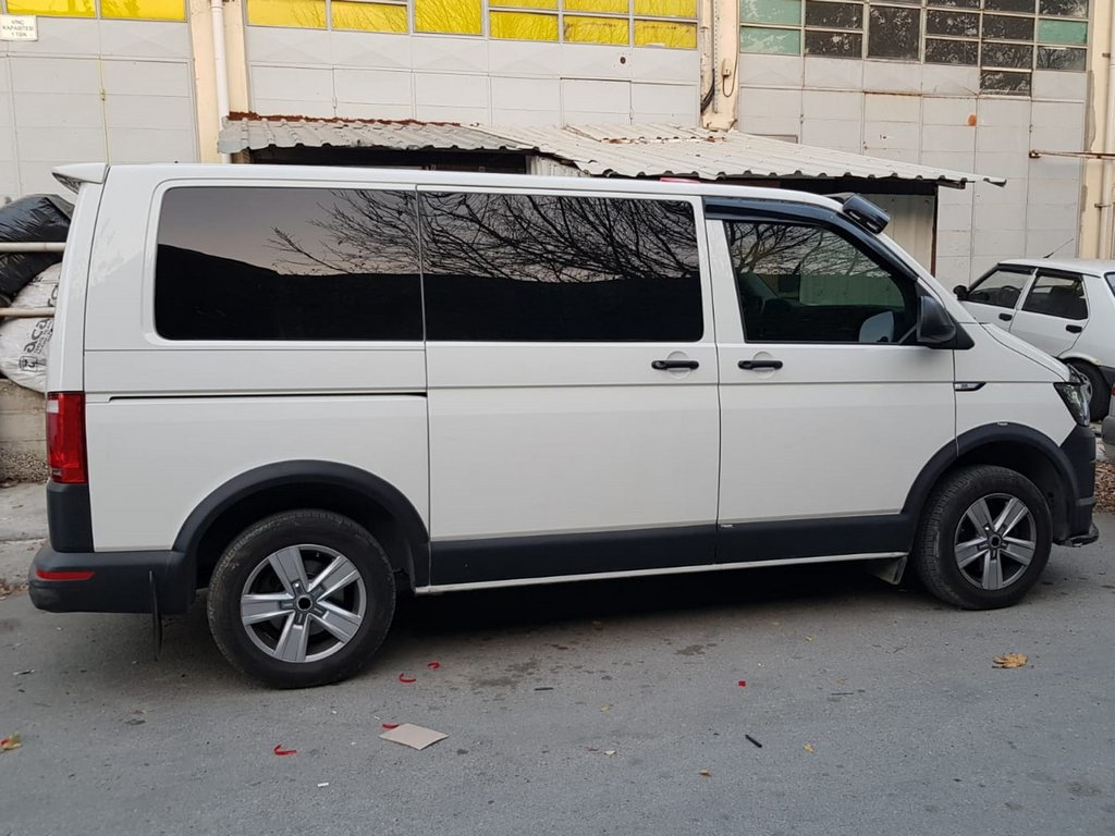Молдинги на двери Volkswagen T5