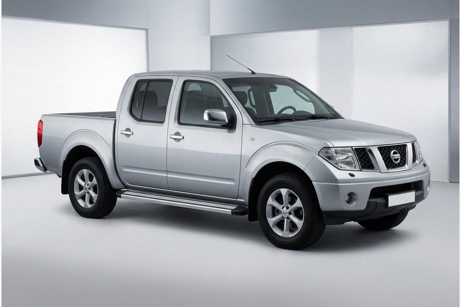 Nissan Navara 2006-2015 гг. Боковые Подножки Maya V4 (2 шт., Алюминий) Image