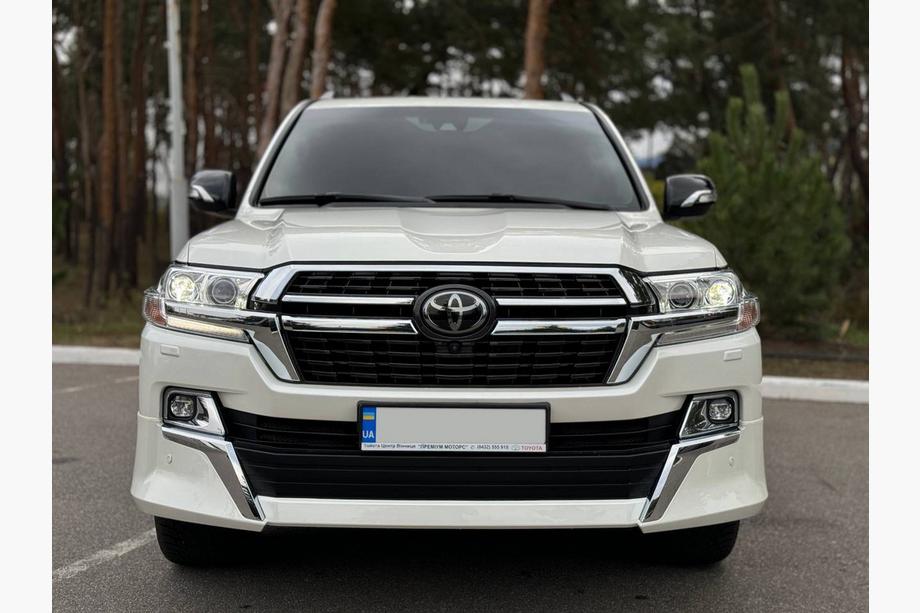 Toyota Land Cruiser 200 2007-2021 гг. Комплект рестайлинга с LC200 2008-2015 на 2021 Executive Фото 22