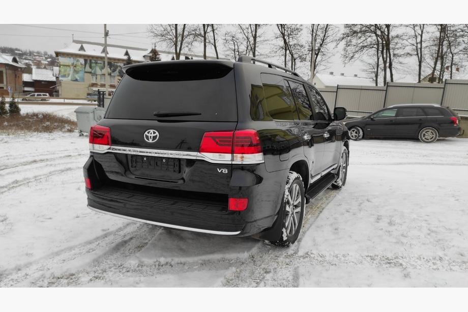 Toyota Land Cruiser 200 2007-2021 гг. Комплект рестайлинга с LC200 2008-2015 на 2021 Executive Фото 10