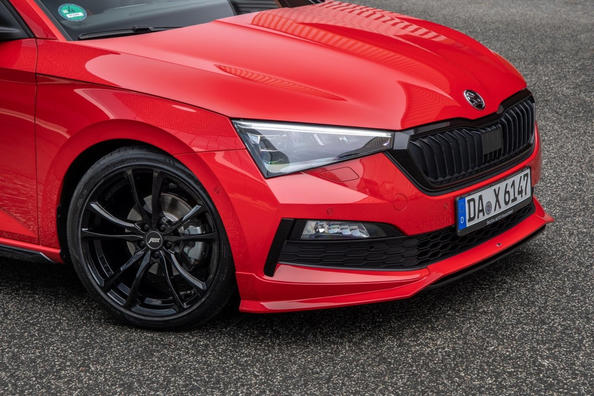 Готовится к продажам "горячая" версия хэтчбека Skoda Scala Edition S