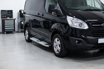 Ford Custom 2013-2022 гг. Боковые Подножки Mevsim Grey (2 шт., Алюминий) фото 1