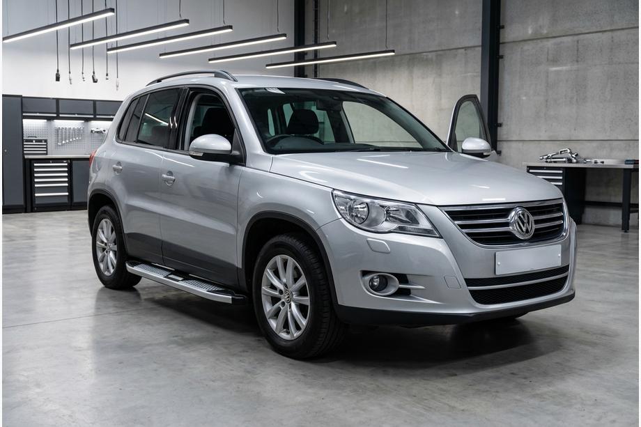 Volkswagen Tiguan 2007-2016 гг. Боковые Подножки Mevsim Grey (2 шт., Алюминий) Image