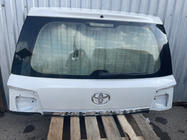Toyota Land Cruiser 200 2007-2021 гг. Верхняя крышка багажника 2016+ белая (Б/У, оригинал) фото 2