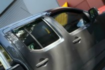Nissan Navara 2006-2015 гг. Ветровики на окна (4 шт, HIC) фото 3