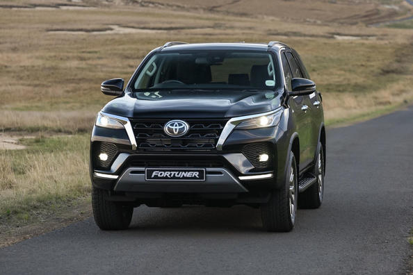 Обзор обновленного внедорожника Toyota Fortuner