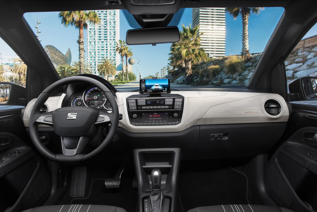 Обзор компактного электрического хэтчбека SEAT Mii Electric