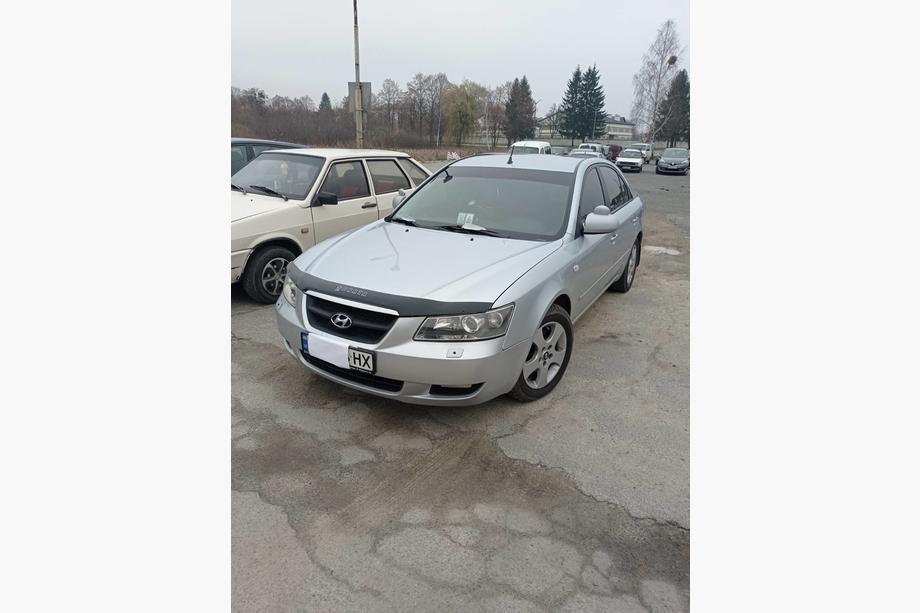 Hyundai Sonata NF 2004-2009 гг. Дефлектор капота (VIP) Image