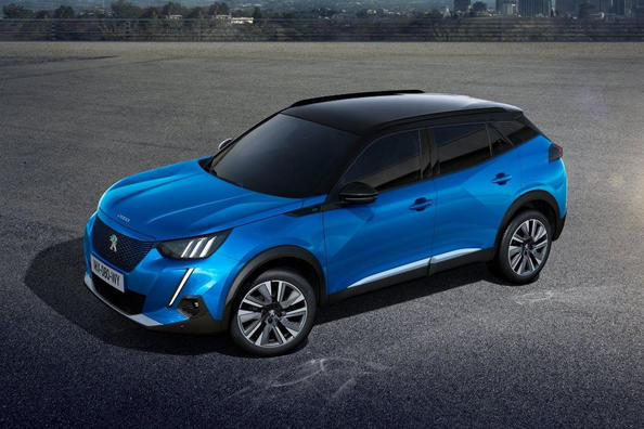 Обзор субкомпактного электрического кроссовера Peugeot e-2008