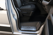 Volkswagen Crafter 2006-2016 гг. Накладки на внутренние пороги (Carmos V1) 3 шт, Carmos - турецкая сталь фото 1