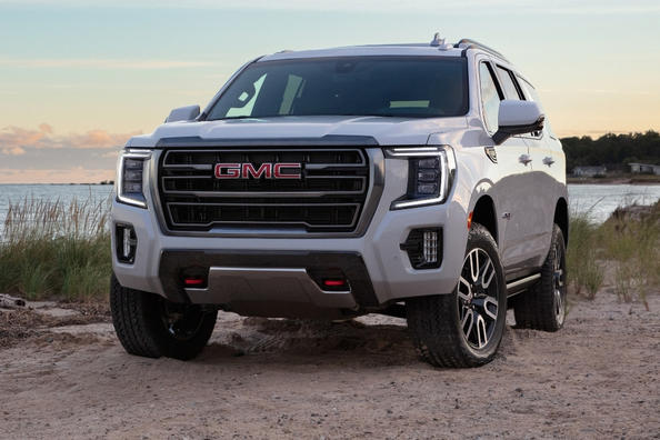 Обзор большого восьмиместного внедорожника GMC Yukon фото 1