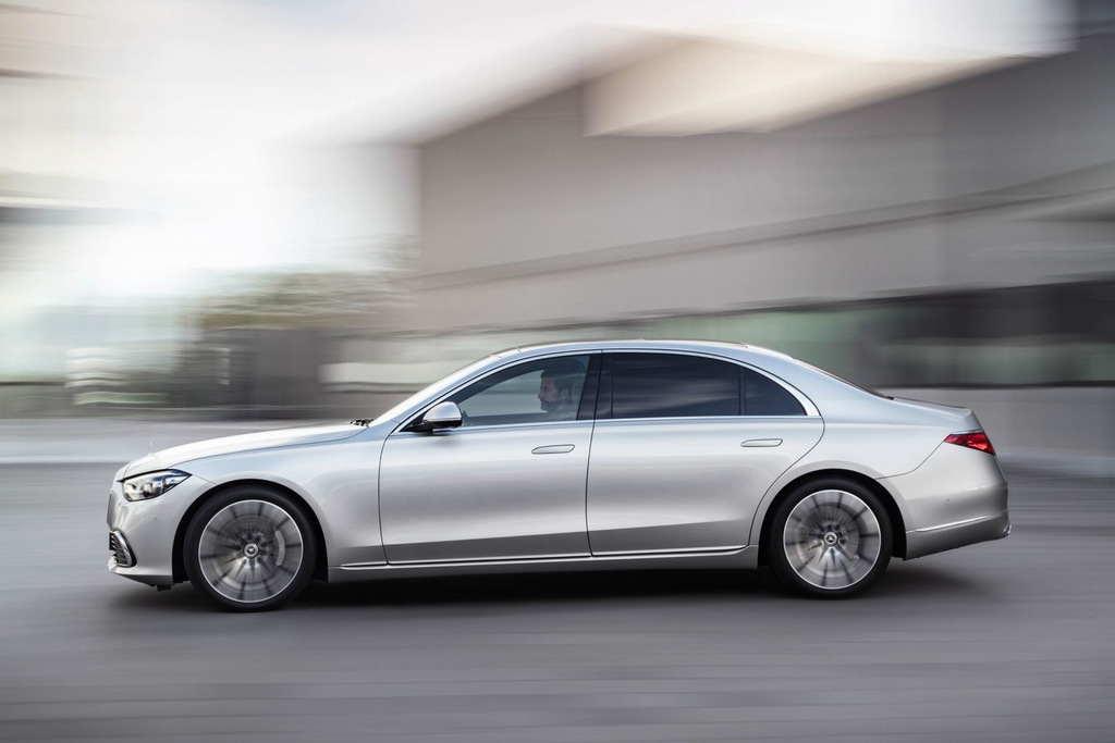 Новое поколение премиального седана Mercedes-Benz S-Class