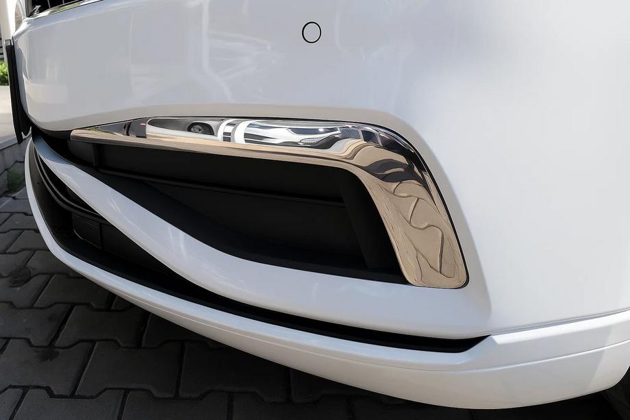 Volkswagen Passat B8 2015-2023 гг. Накладки на противотуманные фары 2019+ (2 шт, нержавейка) Image