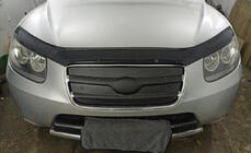 Hyundai Santa Fe 2 2006-2012 гг. Зимняя решетка 2005-2010 (верхняя) фото 1