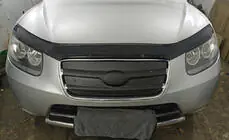 Hyundai Santa Fe 2 2006-2012 гг. Зимняя решетка 2005-2010 (верхняя) фото 1