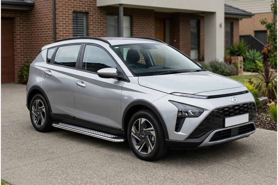 Hyundai Bayon 2021- гг. Боковые Подножки Maydos V2 (2 шт., Алюминий) Image