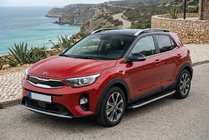 Kia Stonic 2017- гг. Боковые Подножки Fullmond (2 шт., Алюминий) фото 1