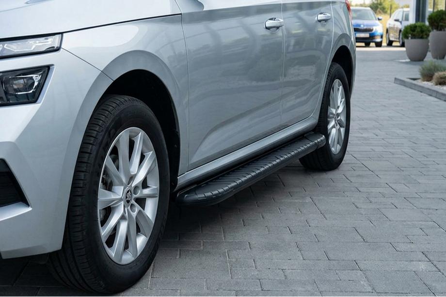 Skoda Kamiq 2019- гг. Боковые Подножки Bosphore Black (2 шт., Алюминий) Image
