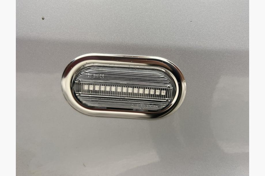 Ford Focus II 2005-2008 гг. Хромированные накладки на поворотники (2 шт., нержавейка) Image