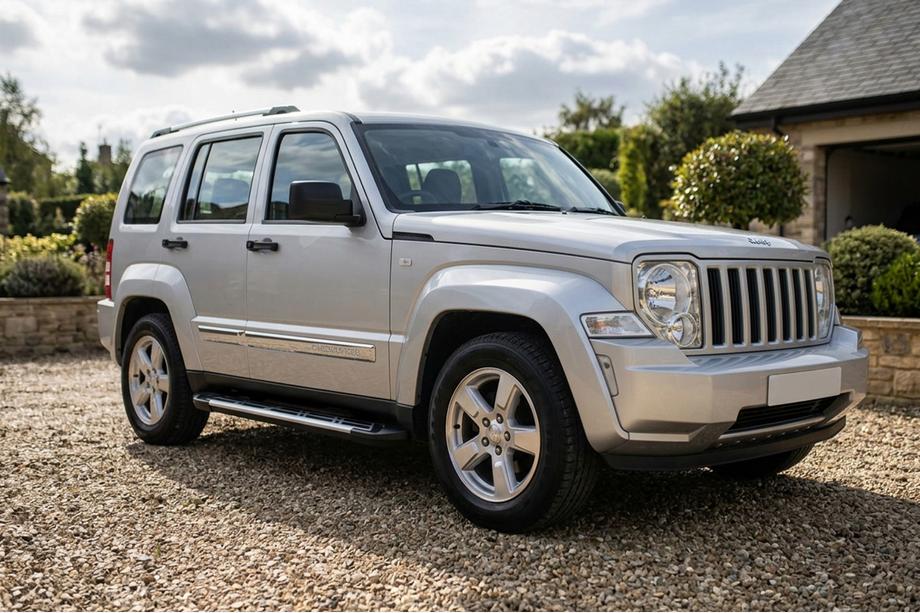 Jeep Cherokee/Liberty 2007-2013 гг. Боковые Подножки Sunrise (2 шт., Алюминий) Image