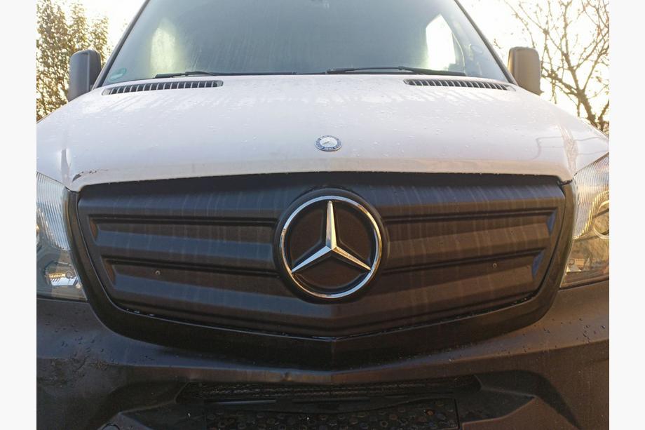 Mercedes Sprinter W906 2006–2018 гг. Зимняя накладка на решетку V2 (2013↗) Image