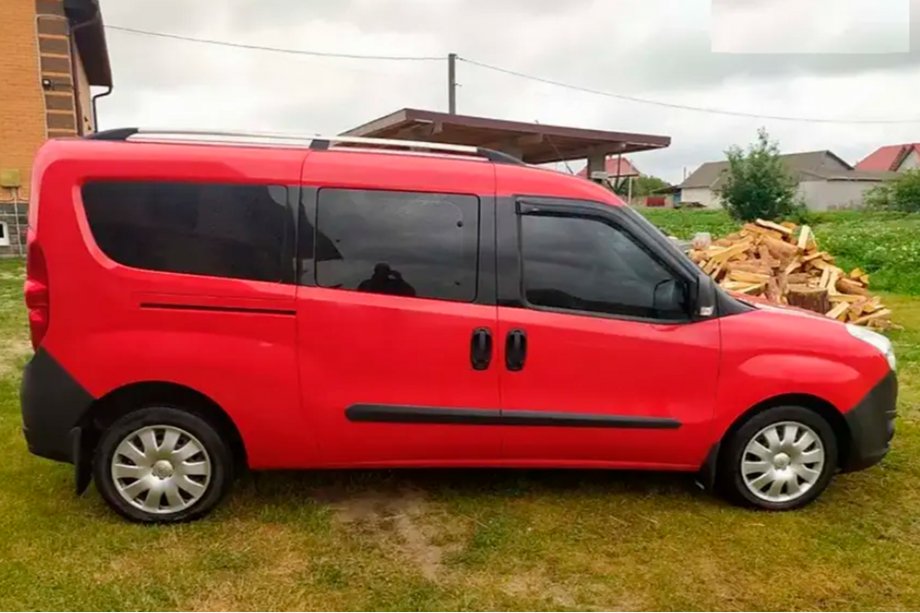 Opel Combo 2012-2018 гг. Ветровики на окна (2 шт, HIC) Фото 7