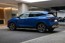Nissan Qashqai 2021- гг. Боковые Подножки Maydos V1 (2 шт., Алюминий) фото 1