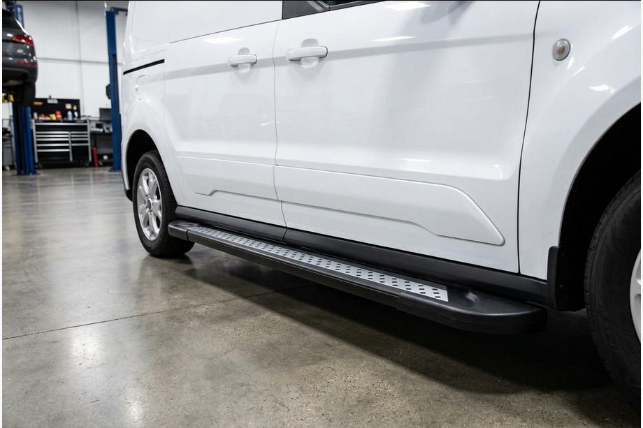 Volkswagen Caddy 2020- гг. Боковые Подножки Vision New Black (2 шт., Алюминий) Стандартная база Image