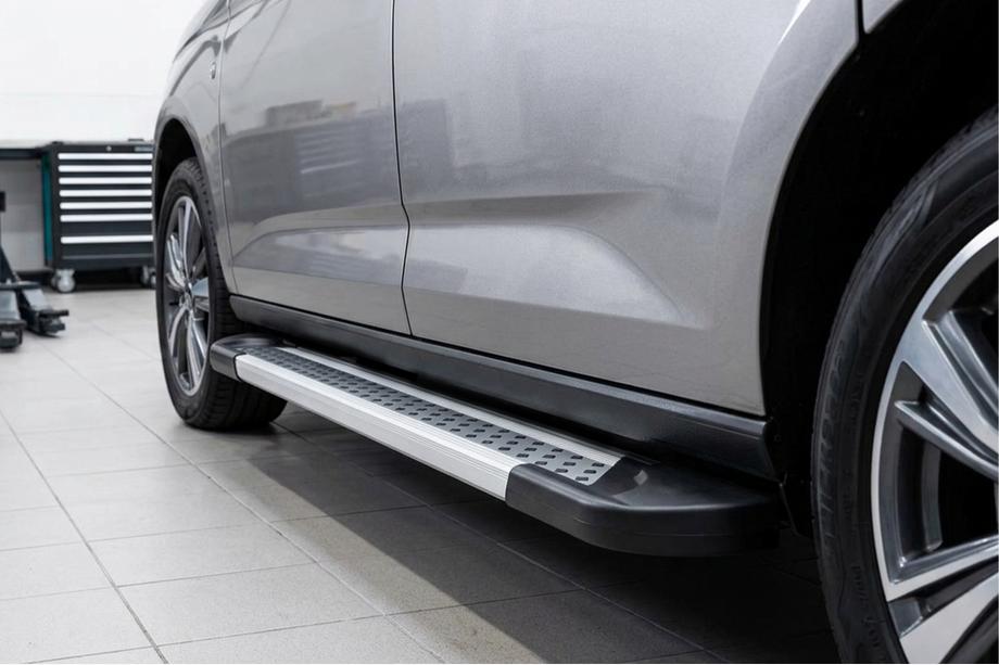 Volkswagen Caddy 2020- гг. Боковые Подножки Vision New Grey (2 шт., Алюминий) Стандартная база Image
