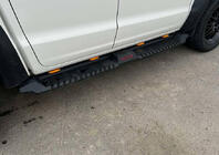 Volkswagen Amarok 2010-2022 гг. Боковые пороги Dakar V2 с LED (2 шт, металл) фото 12