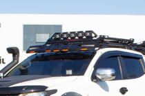Isuzu D-Max 2011-2019 гг. Козырек лобового стекла (LED) фото 1
