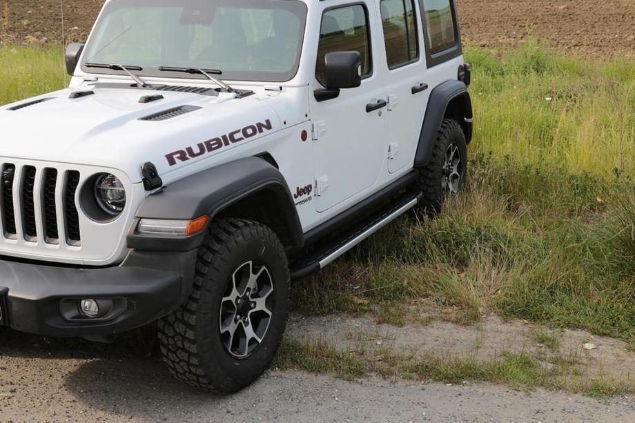 Jeep Wrangler 2018- гг. Боковые Подножки Duru (2 шт., Алюминий) Image