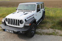 Jeep Wrangler 2018- гг. Боковые Подножки RedLine (2 шт., Алюминий) фото 1
