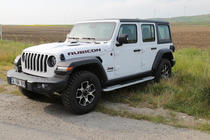 Jeep Wrangler 2018- гг. Боковые Подножки Tayga V2 (2 шт., Алюминий) фото 3