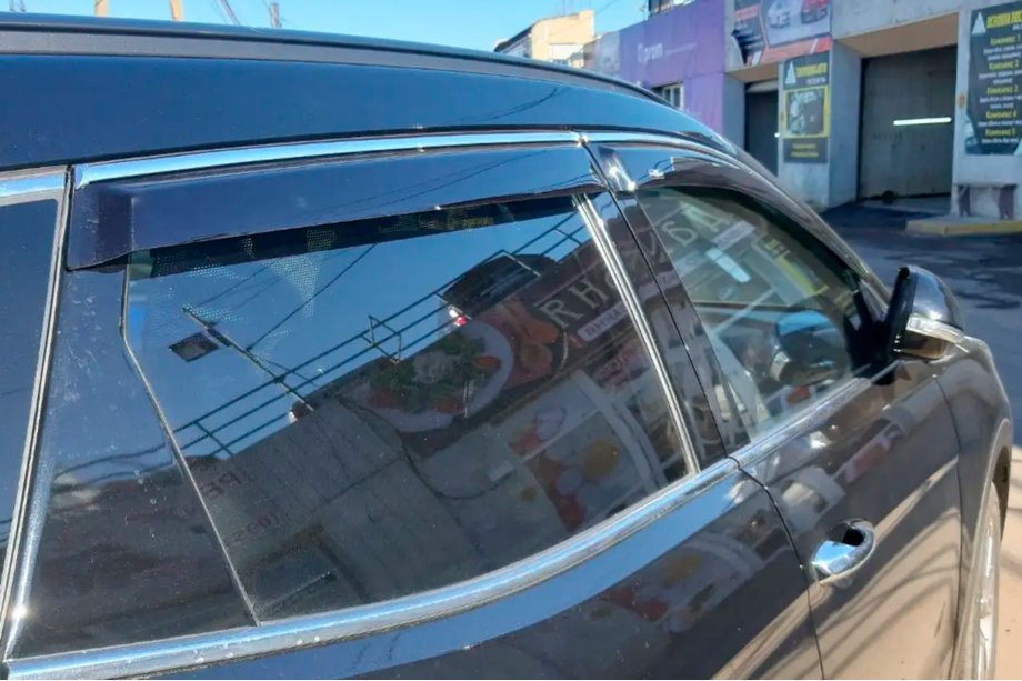 Infiniti FX 2008-2012 гг. Ветровики с хромированным молдингом (4 шт, HIC) Image