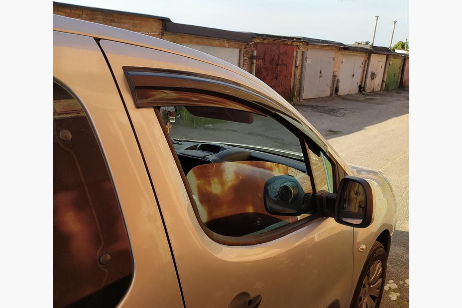 Citroen Berlingo 2008-2018 гг. Ветровики на окна (2 шт., Sunplex Sport) Image